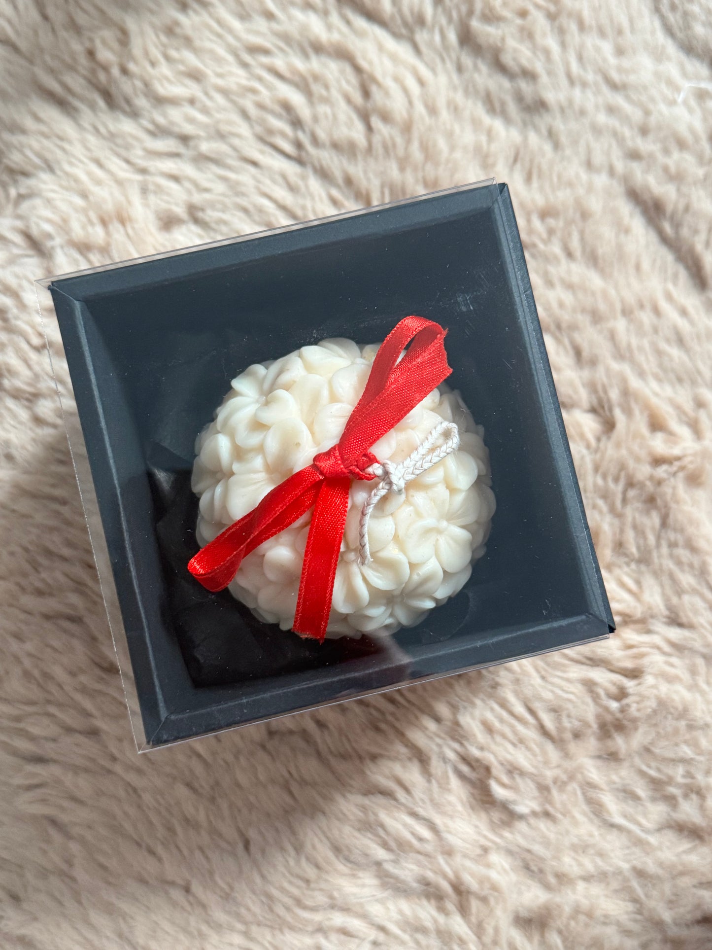 Hydrangea Ornament Candle